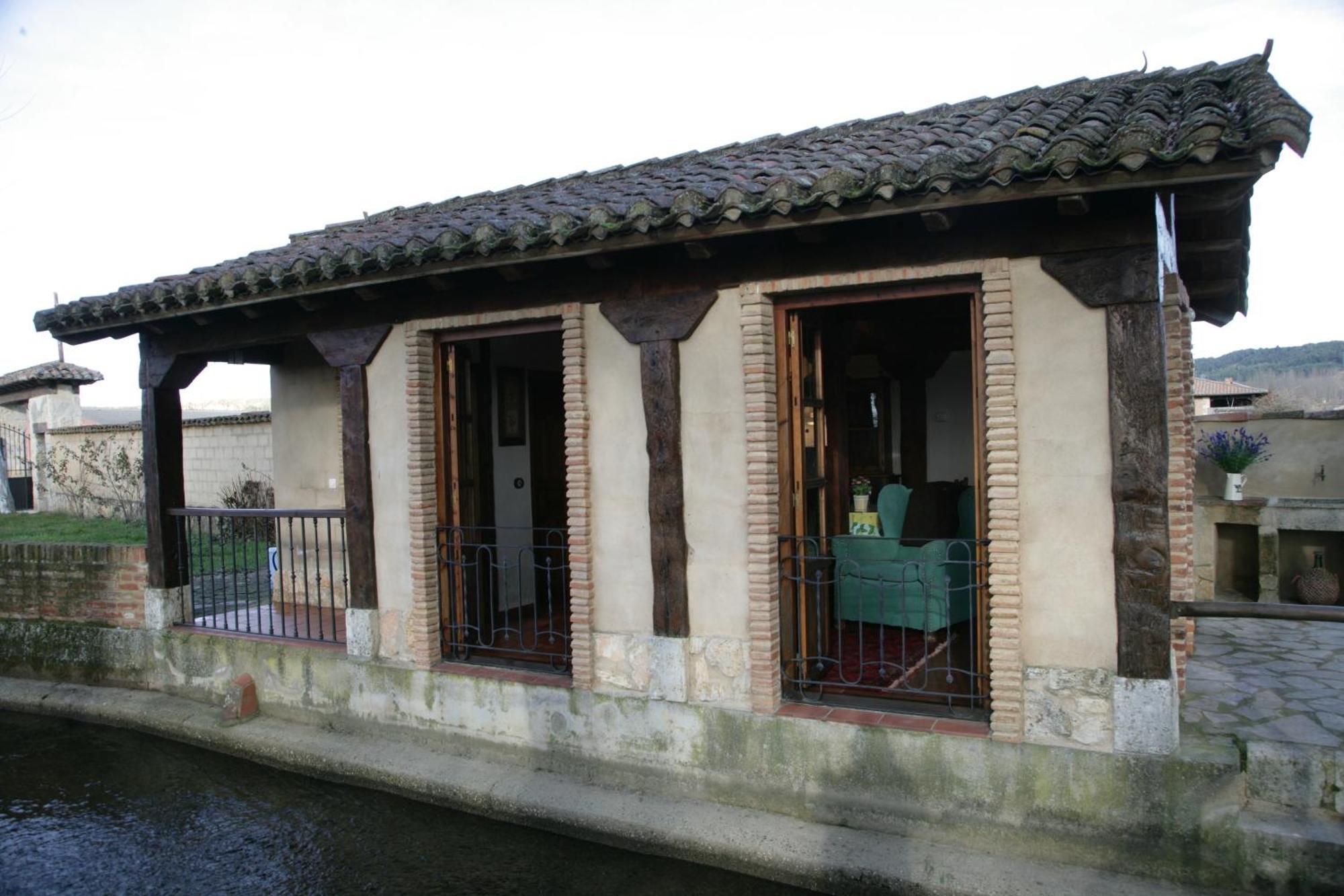 Saldaña Molino El Sotilloヴィラ エクステリア 写真